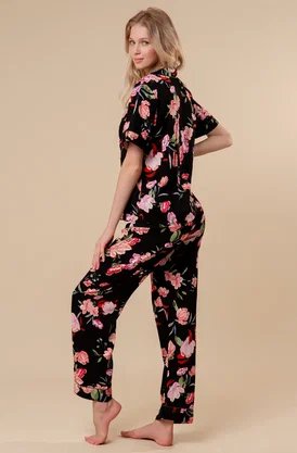 Пижама с цветочным узором