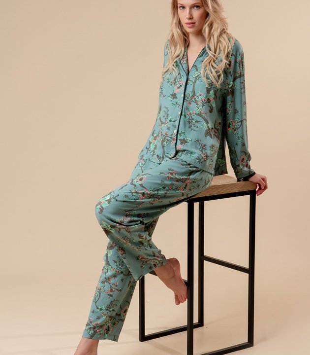 Пижама с цветочным принтом