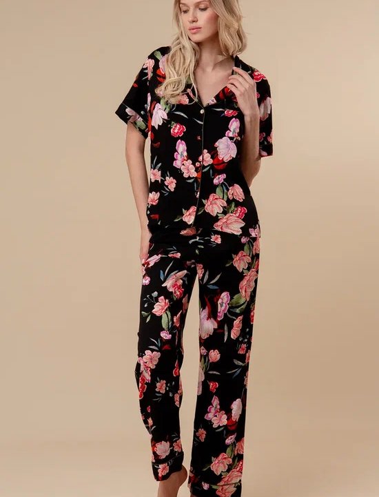 Пижама с цветочным узором